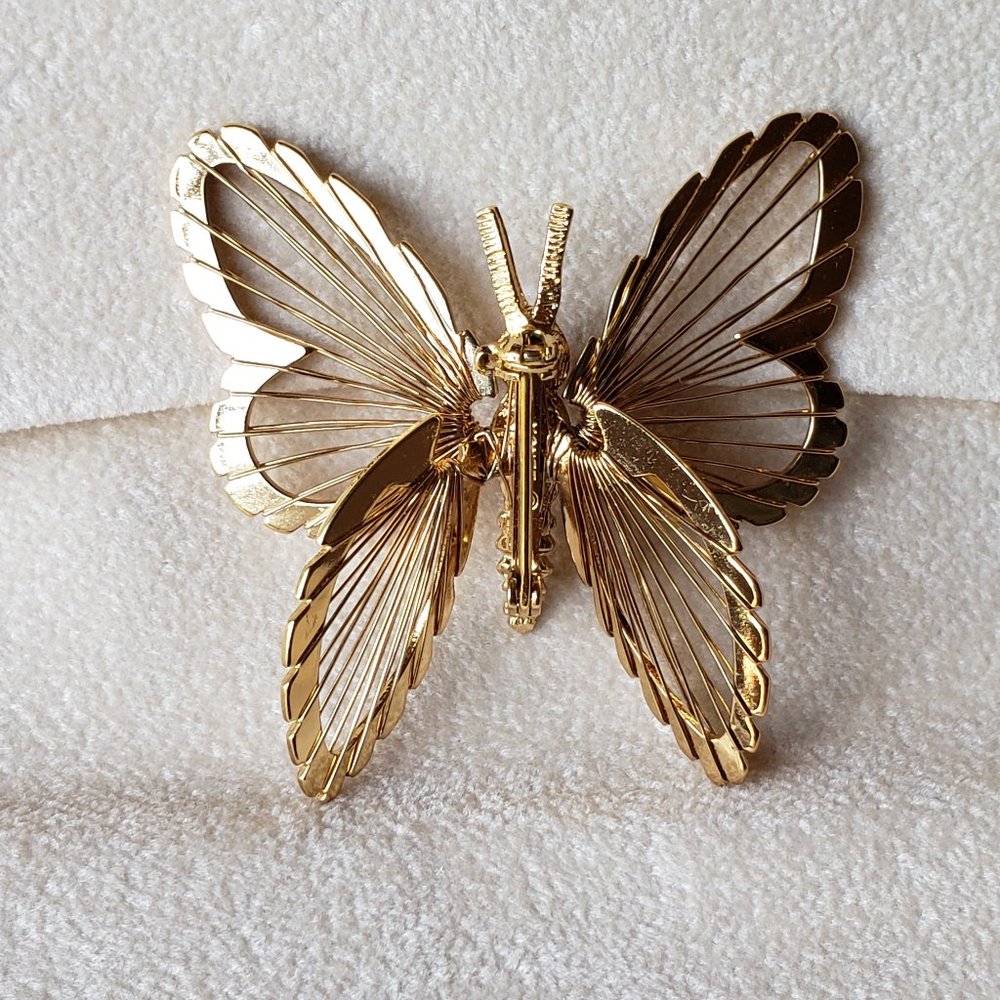 Monet Signed Gold Tone Butterfly Brooch/Pin 70s - Picture 6 of 7